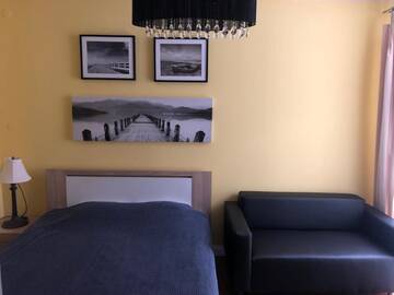 Фото номера Двухместный номер с 1 кроватью и балконом Проживание в семье Leonia- Apartamenty i Pokoje Gościnne г. Ивонич-Здруй 7