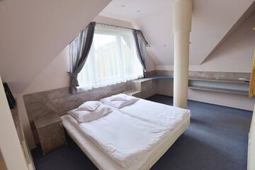 Фотографии Отель Elita Hotel & Restauracja г. Ивонич-Здруй (Польша) №2 Фото Отель Elita Hotel & Restauracja г. Ивонич-Здруй 2